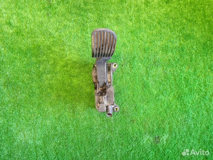 Педаль акселератора (газа) Mercedes-Benz V-class