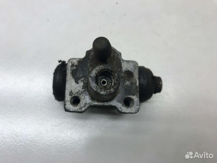 Тормозной цилиндр рабочий Honda HR-V GH1 1999 г.в