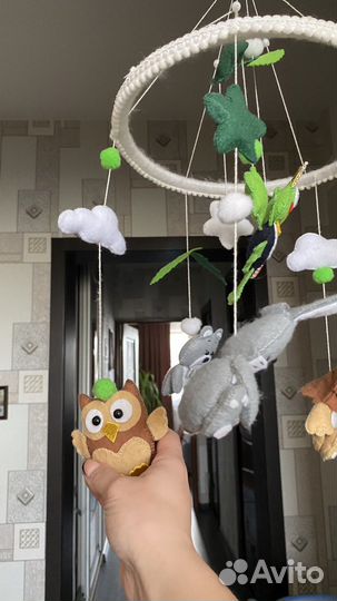 Мобиль на кроватку из фетра