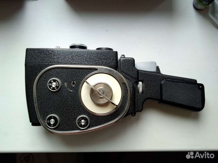 Quarz M Ретро видио камера