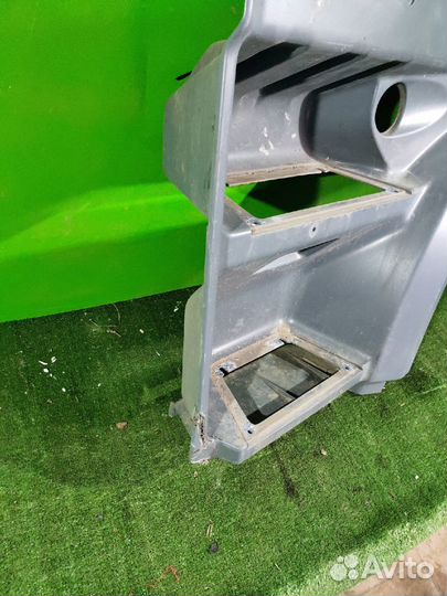 Подножка левая Daf XF 105