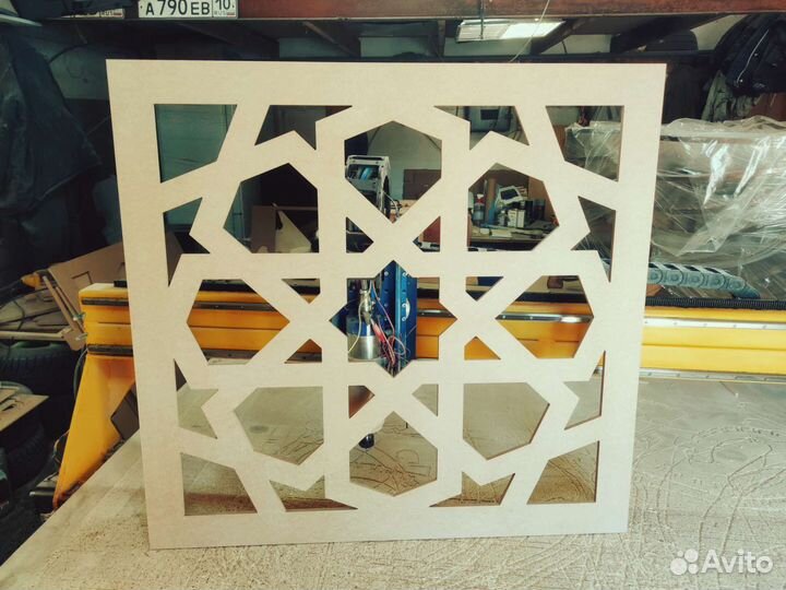 Решетка, экран для радиатора батареи отопления