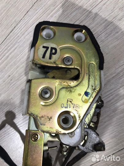 Замок двери передней правой Honda-Хонда stepwgn