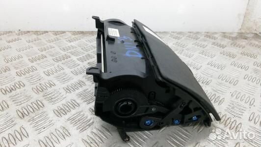 Монитор mercedes benz C-class W204 (DNI03JA01)