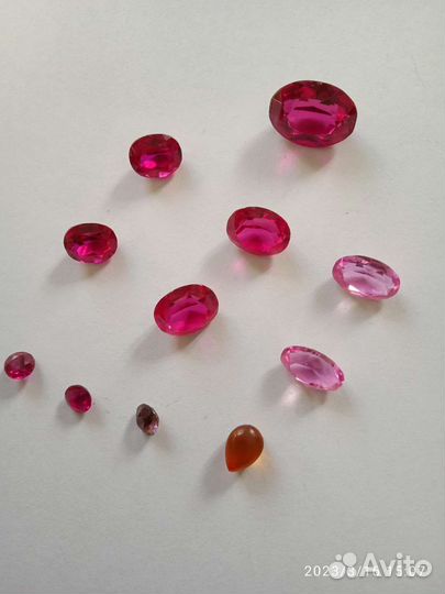 Камни натуральные из ювелирных изделий