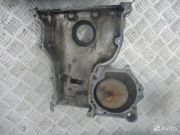 Крышка двигателя передняя BMW E39 M52 2.5