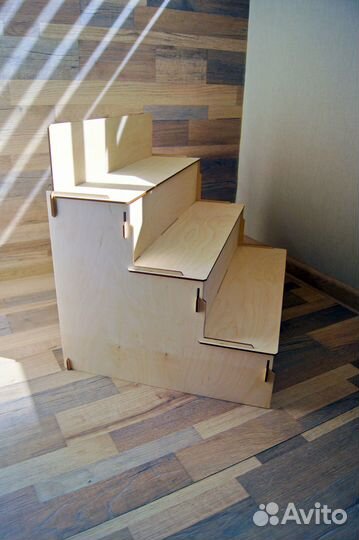 Продам полку витрину стеллаж для ярмарок магазинов