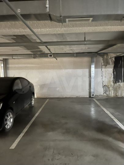 Машиноместо, 14 м²