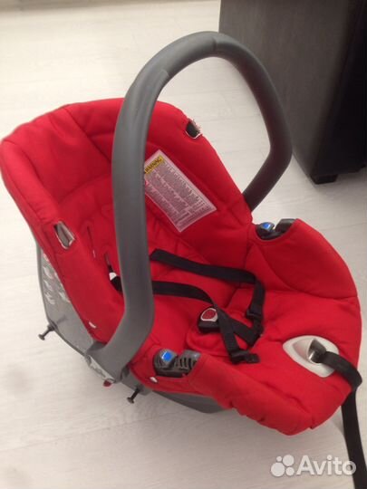 Автомобильное кресло