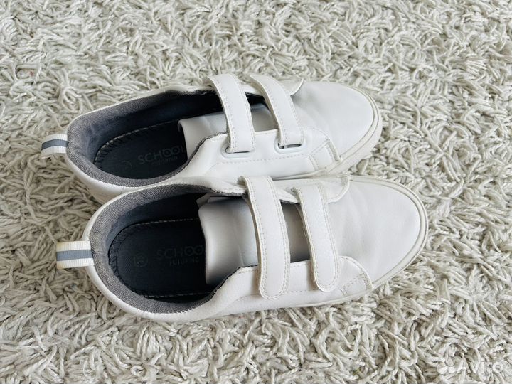 Ботинки детские,кроссовки и тапочки