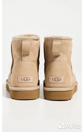 Ugg Classic mini