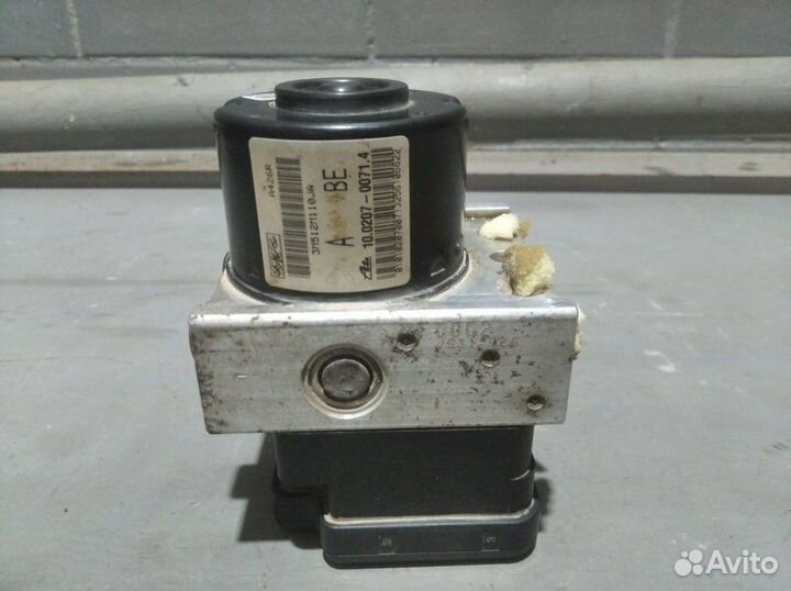 Блок ABS Ford Focus 2 седан 1.8 2006