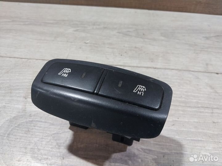 Кнопки подогрева сидений Hyundai Tucson 1 JM