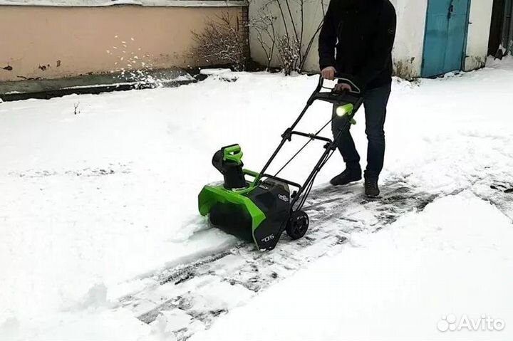 Снегоуборщик аккумуляторный (Новый)