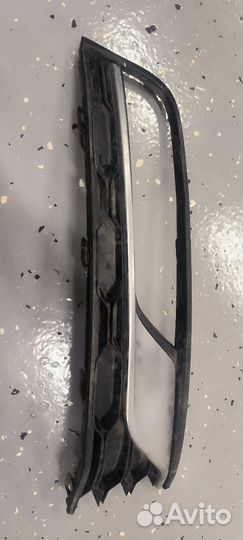 Решетка в бампер правая VW Passat B7 alltrek