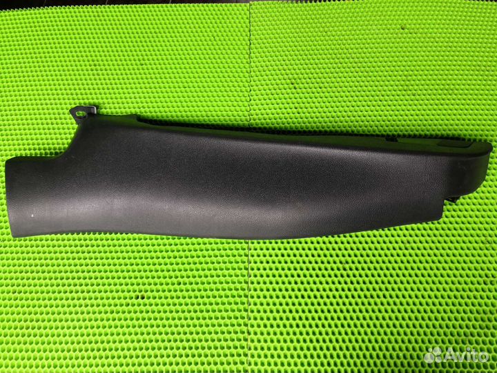 Обшивка стойки левой Фольксваген гольф 6