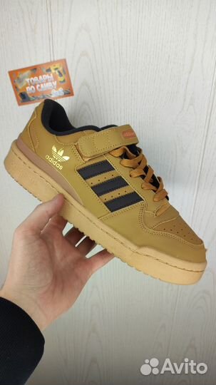 Кроссовки adidas