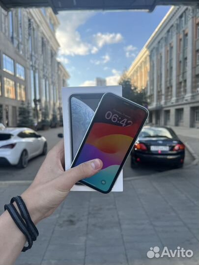 iPhone Xr, 64 ГБ