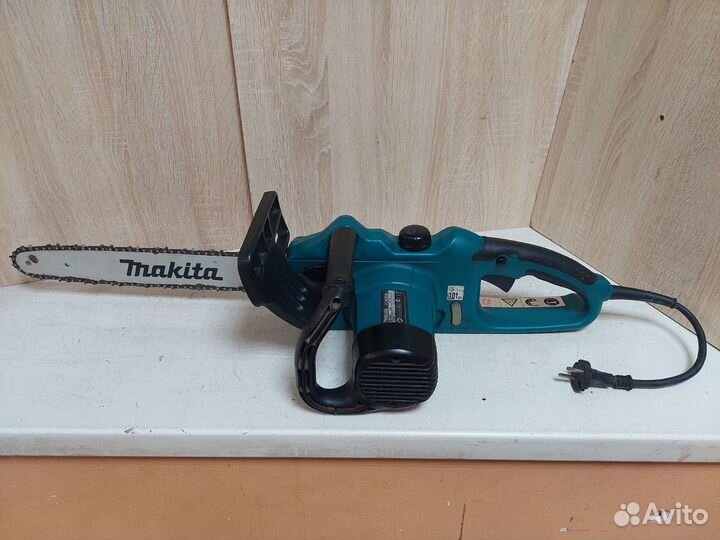 Цепная пила электрическая Makita UC4020A