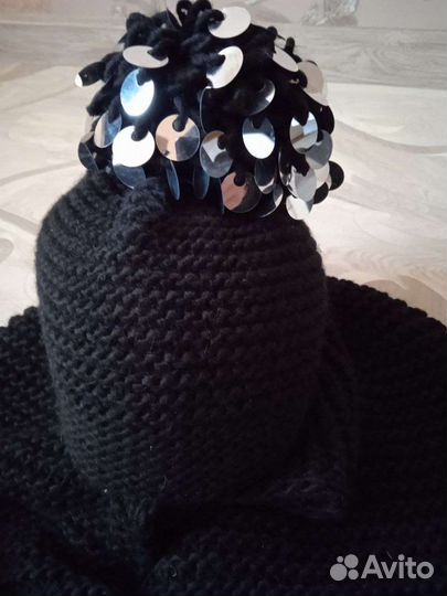 Комплект (шапка и шарф ). Италия