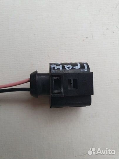 Разъем насоса стеклоомывателя Kia