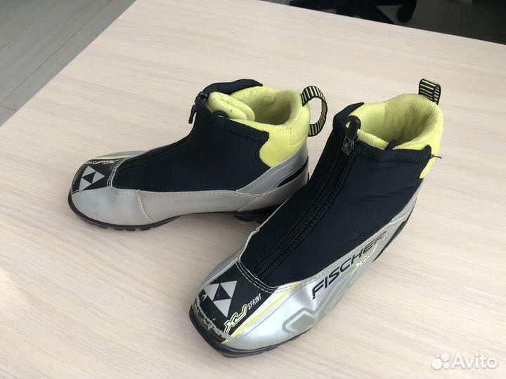 Ботинки для беговых лыж детские Fischer XJ Sprint