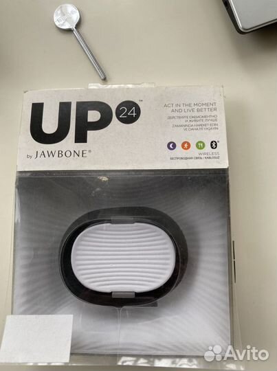 Умный браслет UP by Jawbone