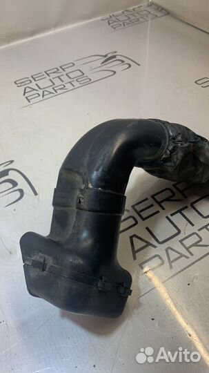 Патрубок воздухозаборника Kia Rio 2 JB G4EE 2011