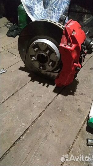 Тормоза на Subaru 6 поршневые Brembo z17, z18