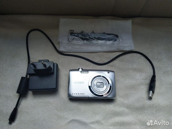 Цифровой фотоаппарат Nikon Coolpix A100