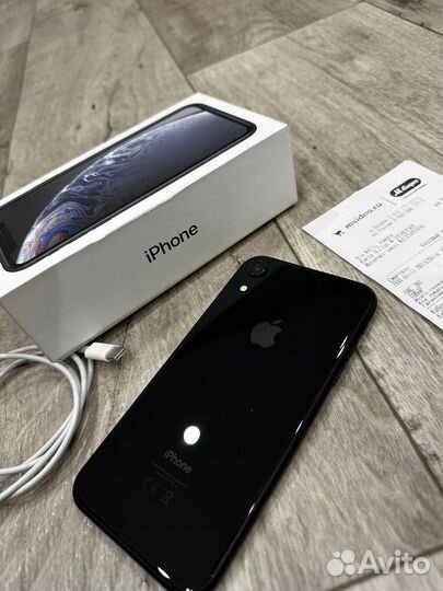 iPhone Xr, 64 ГБ