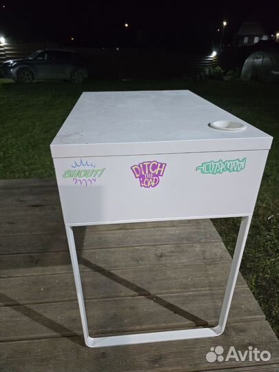 Письменный стол