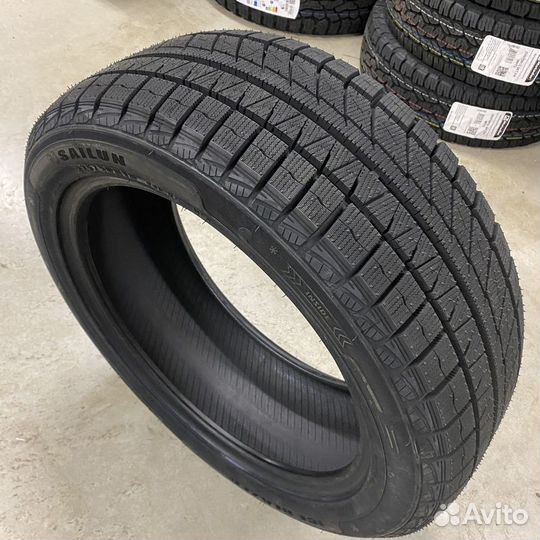 Sailun Ice Blazer Arctic EVO 225/60 R18 T