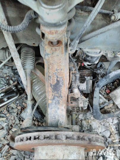 Кулаки поворотные передние Volkswagen Touareg 1 7L