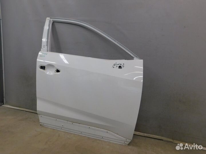 Дверь передняя правая Toyota RAV4