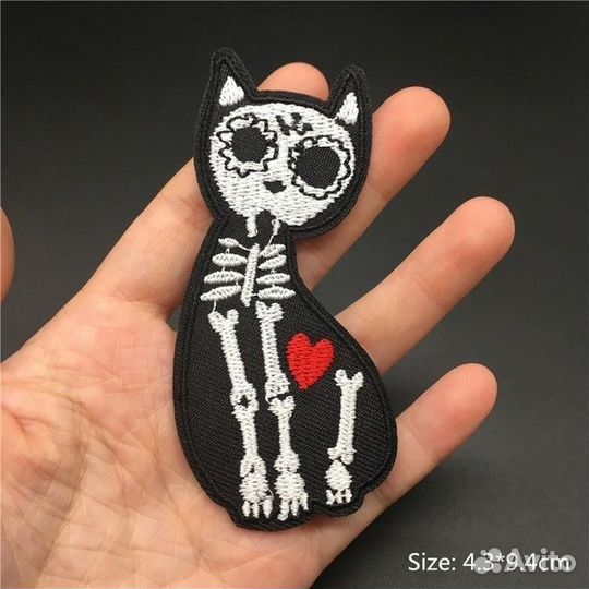 Термонашивки (Патчи) с вышивкой, черепа