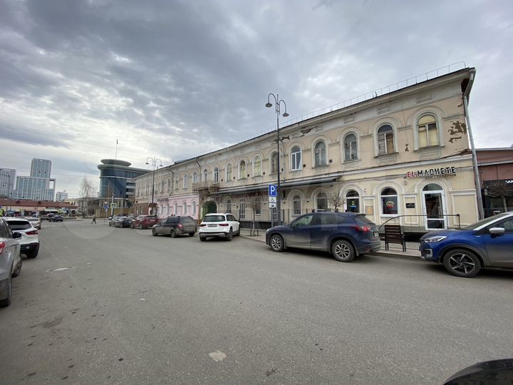 Торговая площадь Коммуничтическая 47