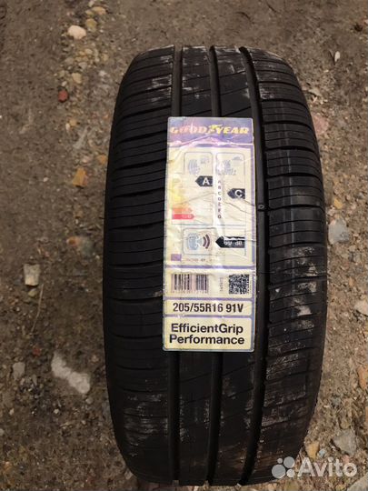 Goodyear EfficientGrip Performance 205/55 R16 91V