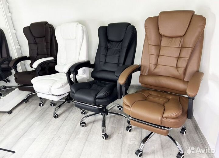 Офисное кресло руководителя