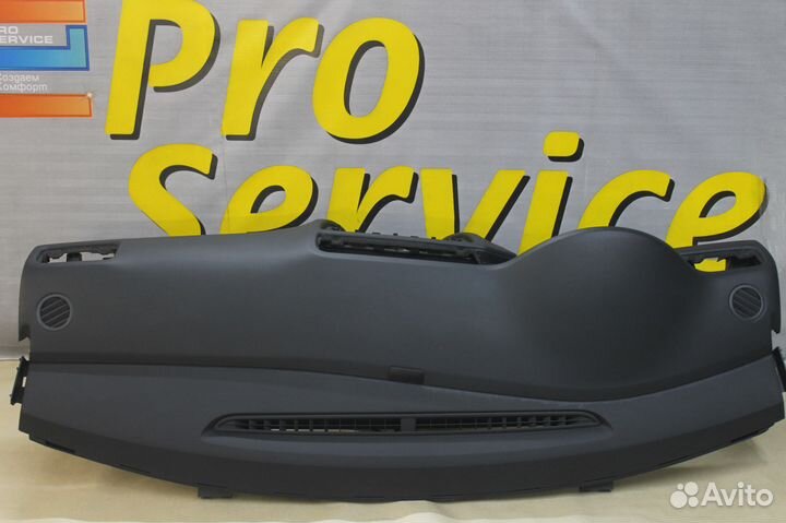 Торпедо Volkswagen Jetta панель приборов