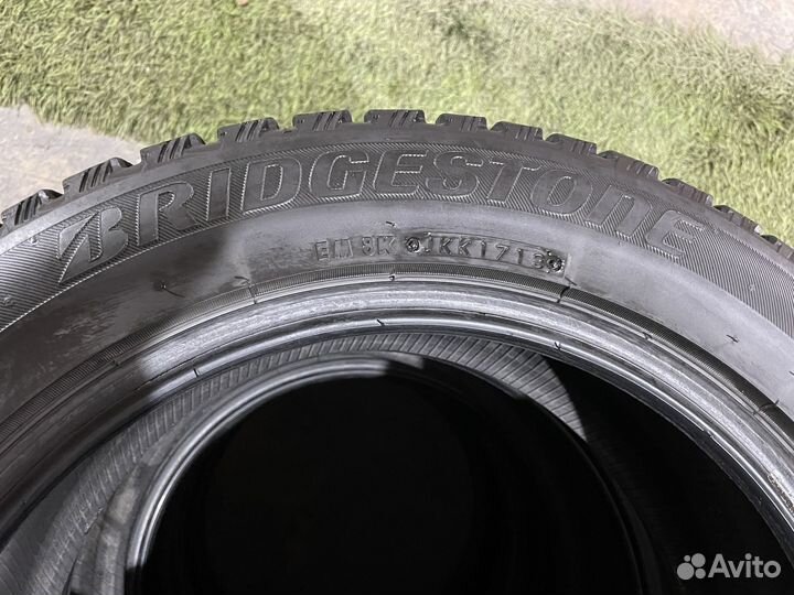 Bridgestone Blizzak Spike-01 205/55 R16