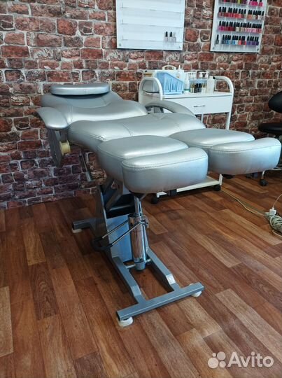 Оборудование для педикюра и маникюра