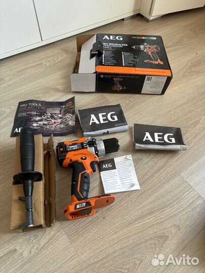 Шуруповерт AEG новый