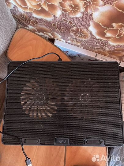 Подставка с охлаждением для ноутбука