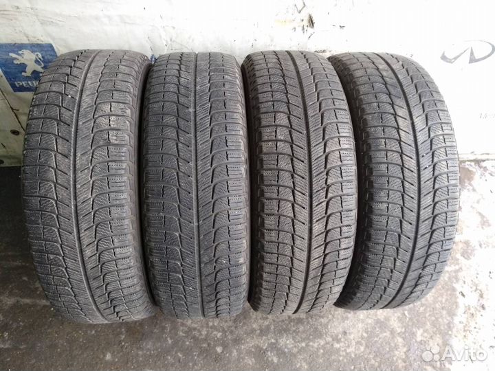 Michelin X-Ice XI3 205/65 R16 99T