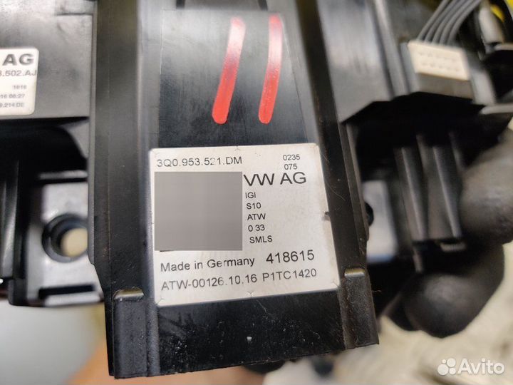 Блок подрулевых переключателей Volkswagen Passat