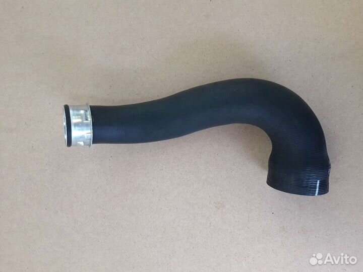 Патрубок интеркуллера Porsche cayenne 958 4.8