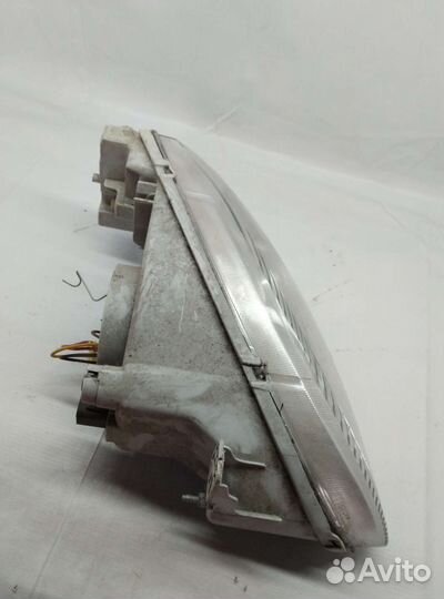 Фара передняя левая Hyundai Elantra J2