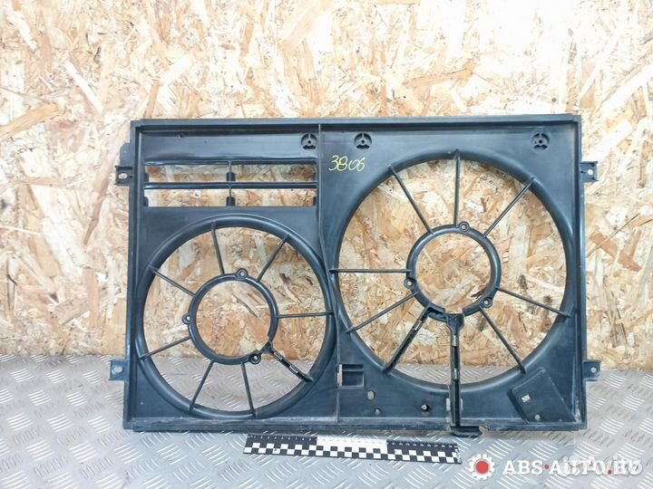 Диффузор вентилятора Skoda Octavia 2 (A5) 2008