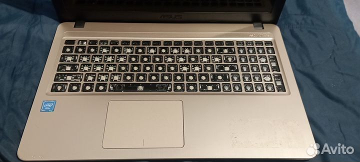 Ноутбук asus